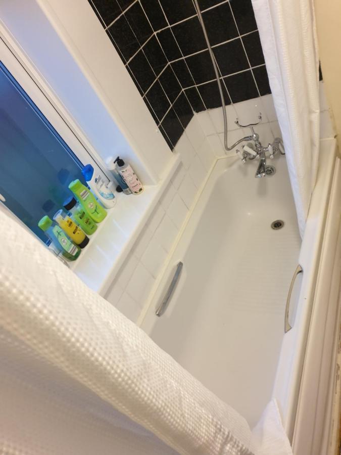 Splendid 4Bedrooms Shared Home Manchester Dış mekan fotoğraf